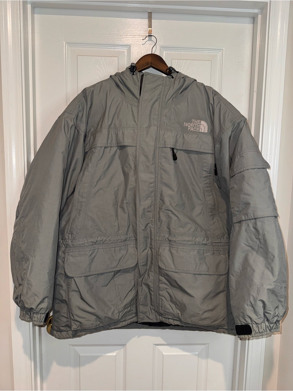 The North Face Men's Gray Hooded Nylon Parka. Size XL
